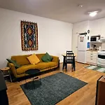 Modern Seaside - Metro & Market Nearby * 헬싱키