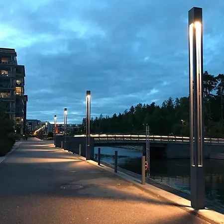 Modern Seaside - Metro & Market Nearby