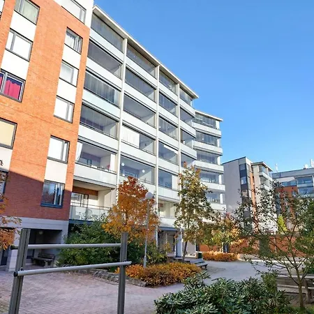 Modern Seaside - Metro & Market Nearby